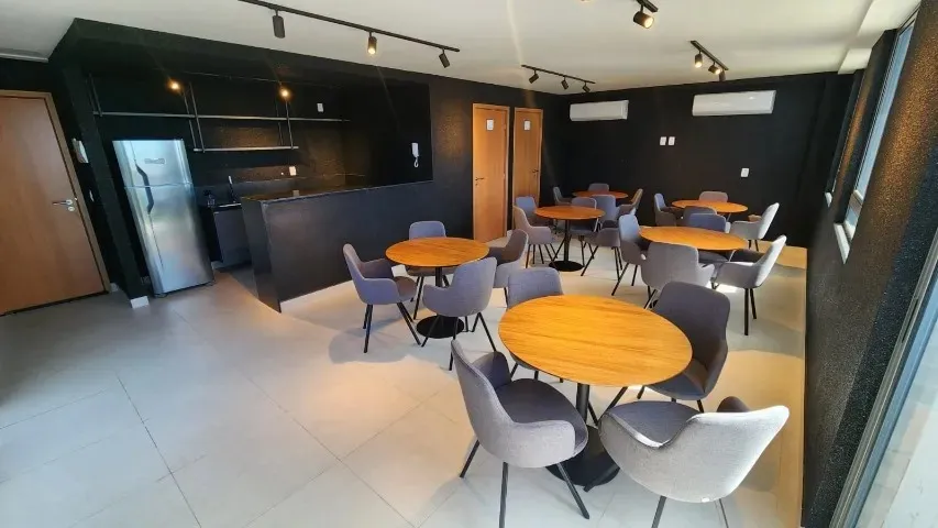 Apartamento mobiliado de 2 quartos em condomínio com piscina — photo 13