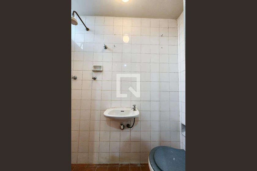 2-bedroom apartment in a building with a pool — photo 36