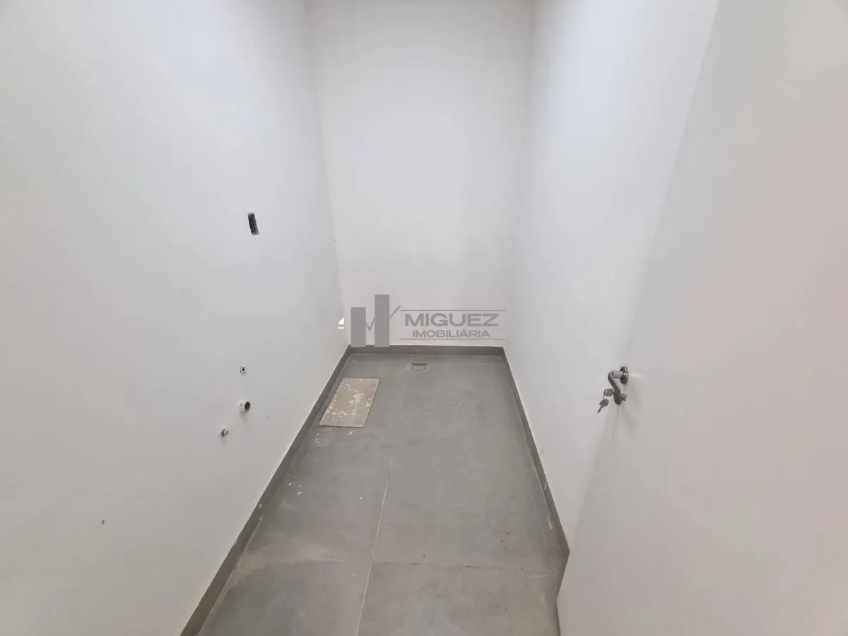 Unfurnished rental house with 1 bedroom and 6 baths 401 m² — photo 37