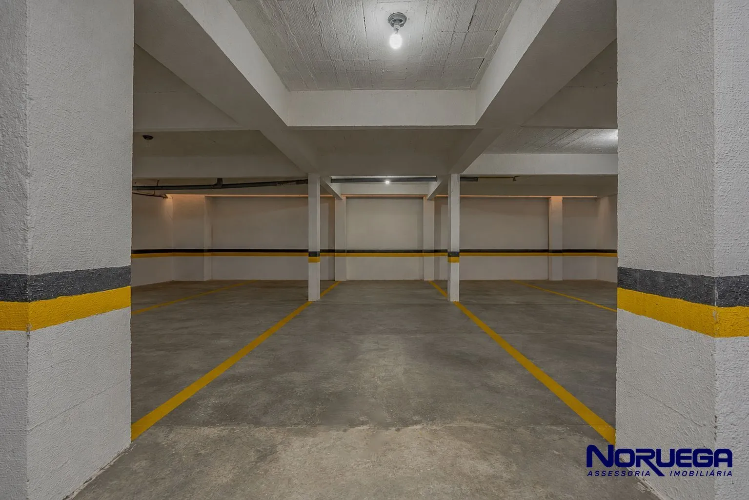 Деревянный пол или ламинат и 2 спальни: квартира 103 м² — photo 15