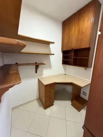 2-bedroom apartment with a home office — photo 21