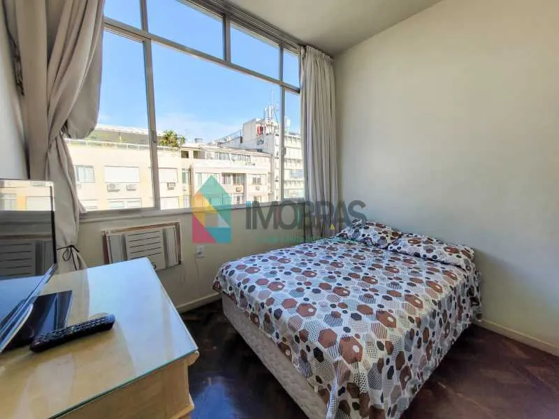 Furnished 1-bedroom apartment with city view — photo 9