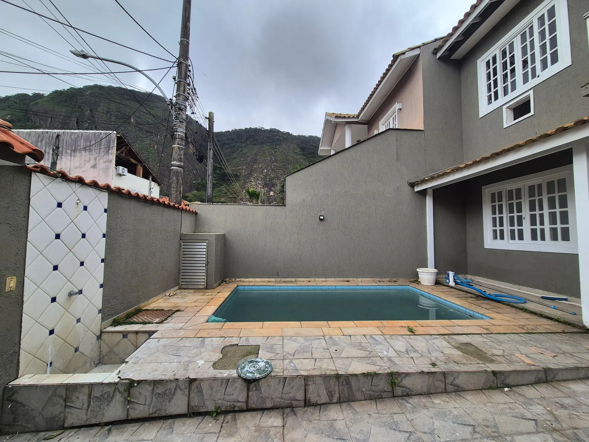 Casa sem mobília com 3 quartos e churrasqueira — photo 19