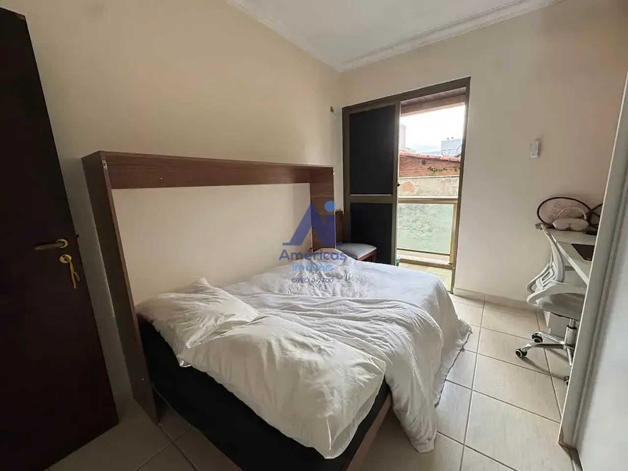 Furnished apartment with open kitchen and gas stove — photo 11
