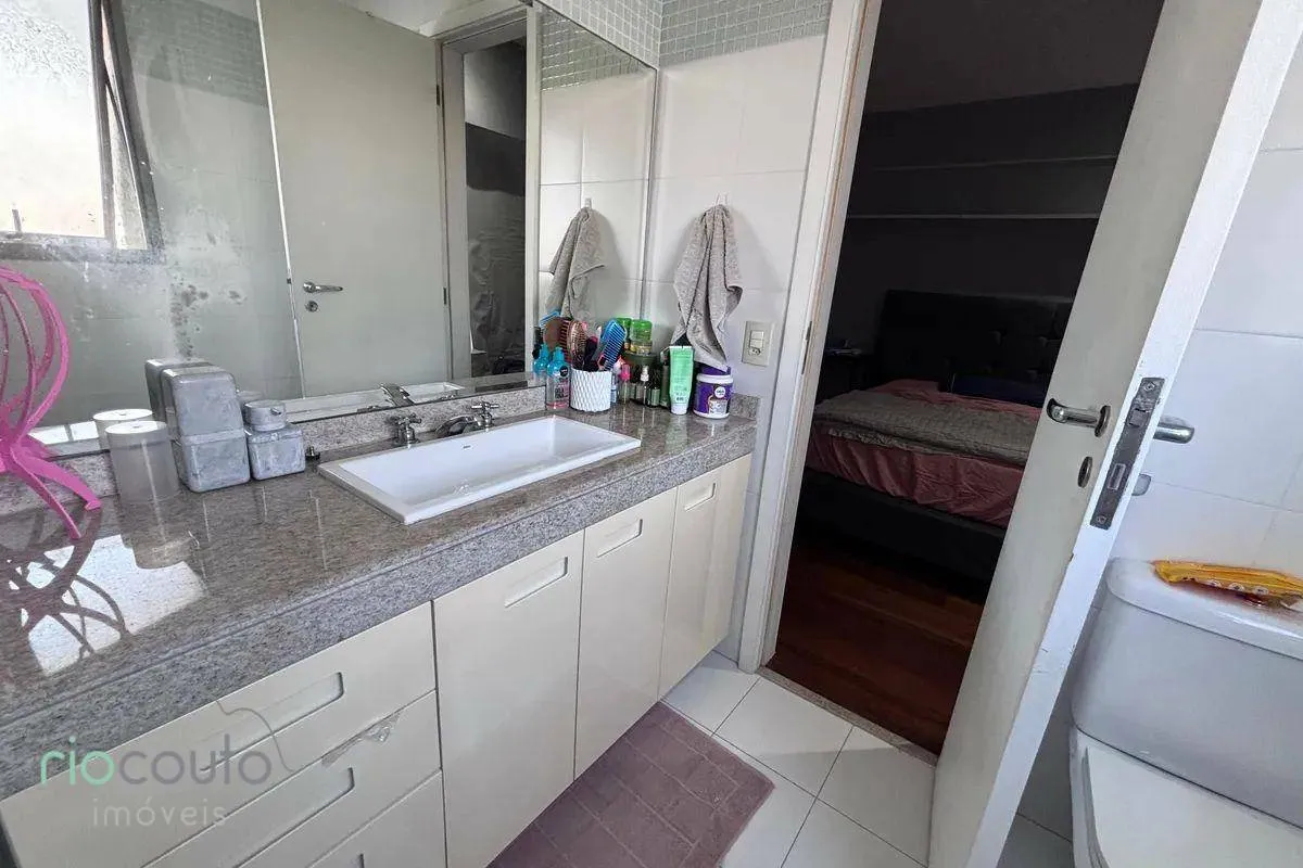 Furnished apartment with 4 bedrooms and balcony grill — photo 43