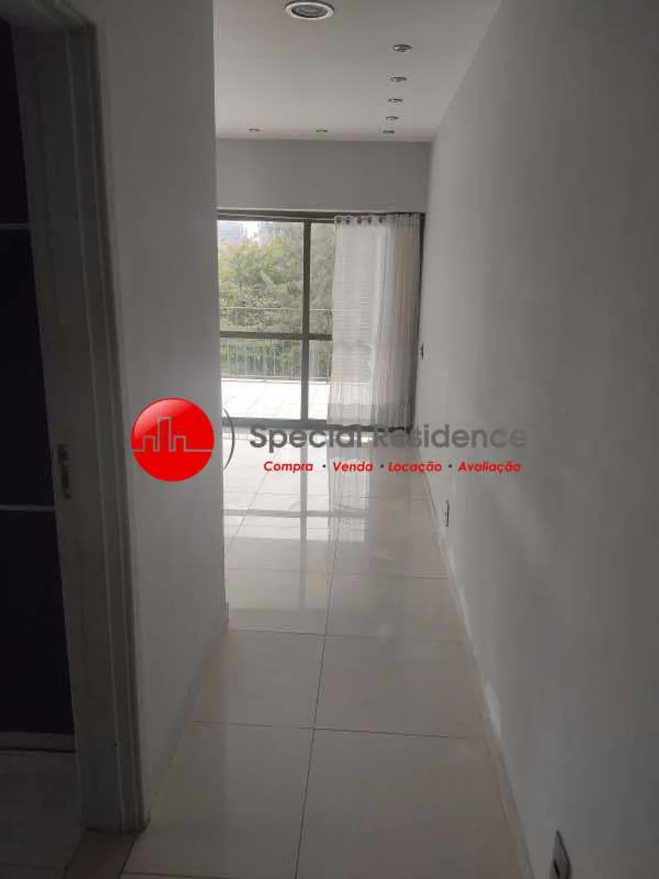 2-bedroom apartment with 2 bathrooms and open kitchen — photo 4