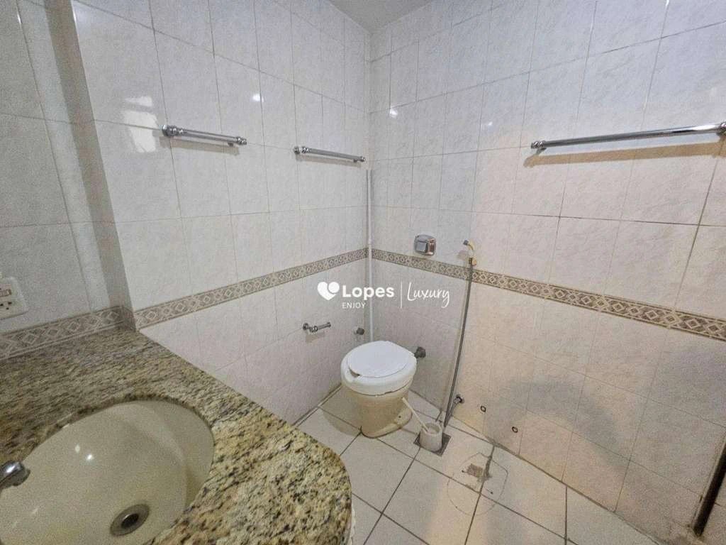 136 m² apartment with 3 bedrooms and 2 parking spaces — photo 25