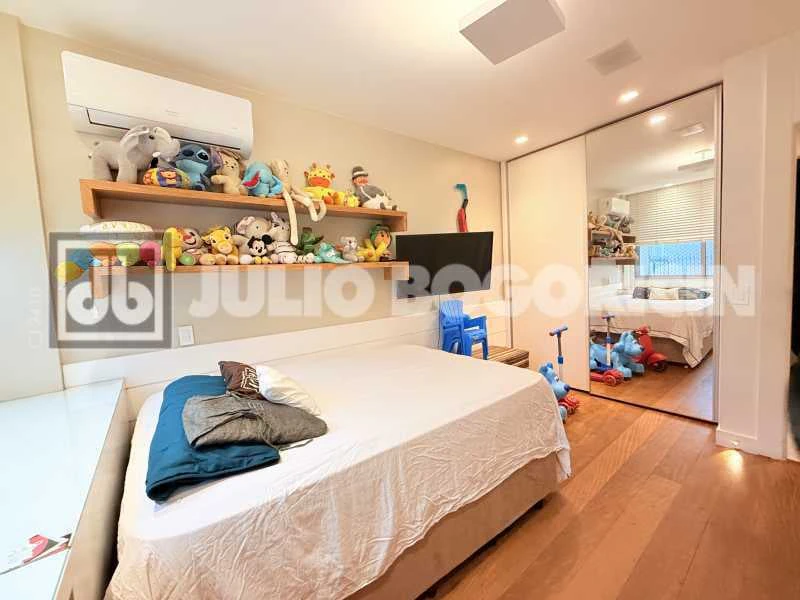 Apartamento de 4 quartos com 195 m² e cozinha americana — photo 18