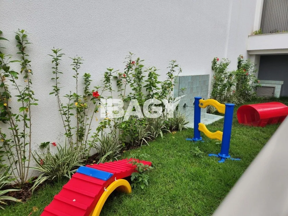 Furnished apartment, 116 m², with a grill on the balcony — photo 48