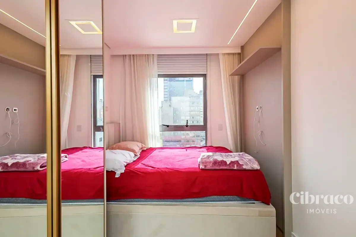 110 m² apartment with 2 bedrooms and a balcony — photo 12