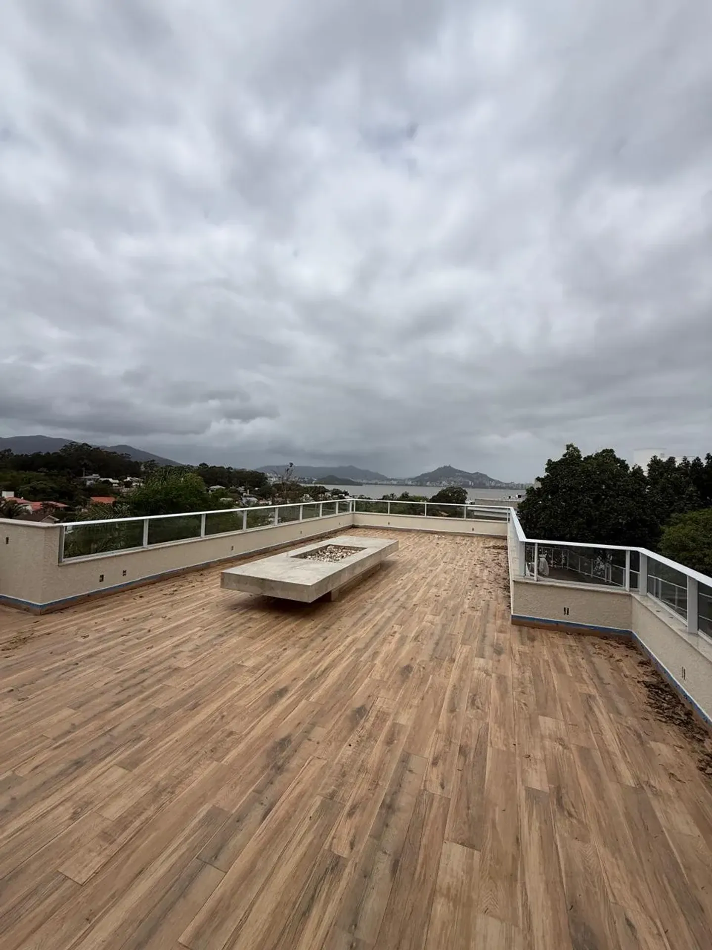 Furnished house, 263 m², with a water view — photo 17