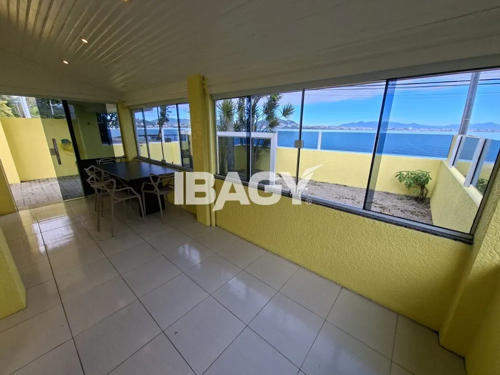 House with 3 bedrooms and open-plan gas kitchen — photo 13