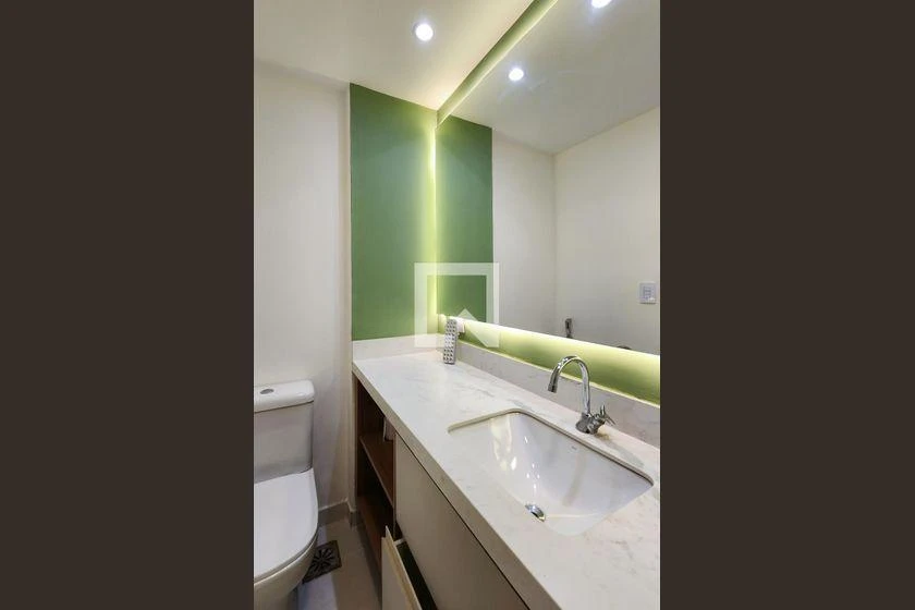 Apartment, 66 m², with a glass-enclosed balcony — photo 32