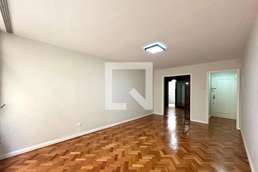 Деревянный пол или ламинат и 3 спальни: квартира 114 м² — photo 14