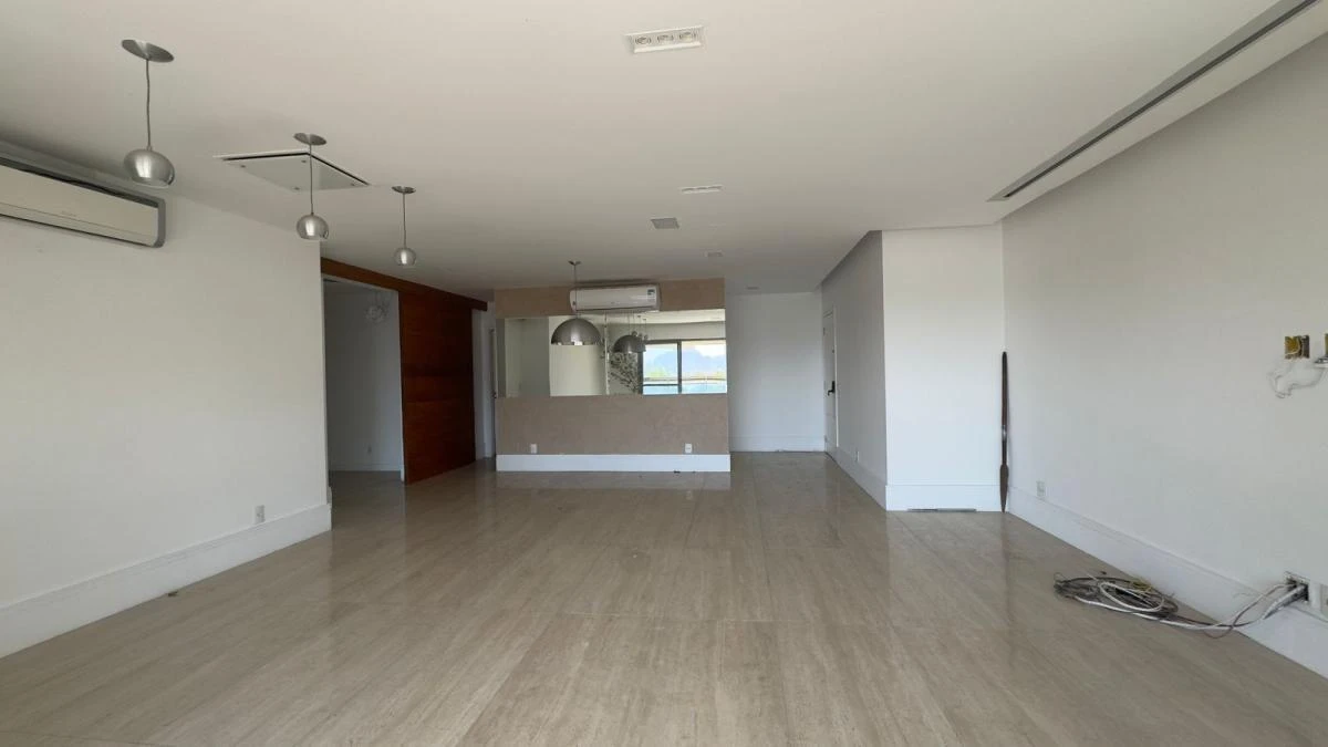 4 en-suite bedroom apartment with 233 m² and 3 parking — photo 6
