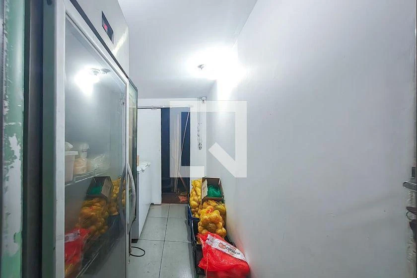 Rental house with 1 bedroom and 250 m² plus 3 bathrooms — photo 9