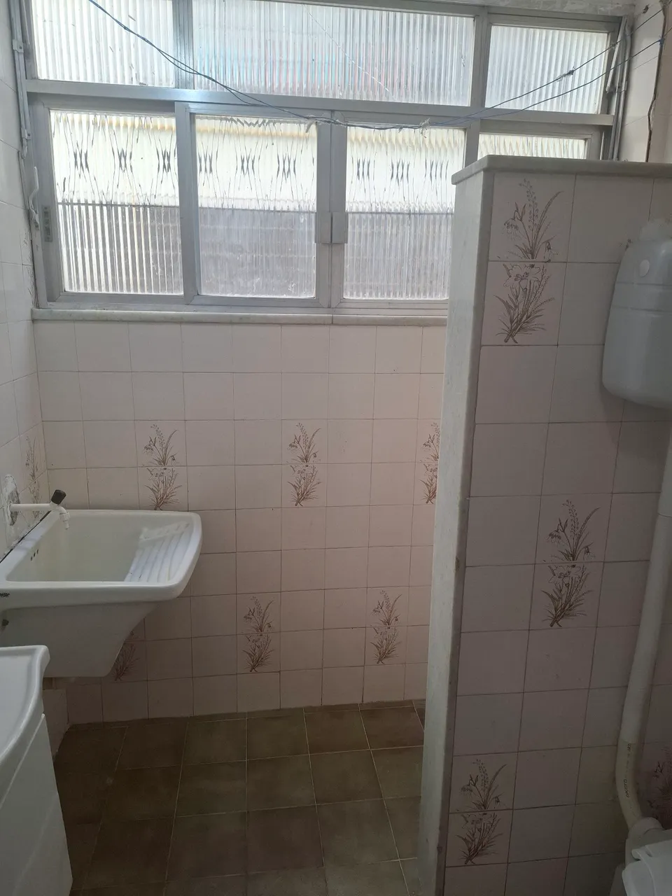 Unfurnished 2-bedroom apartment with 1 bathroom — photo 3