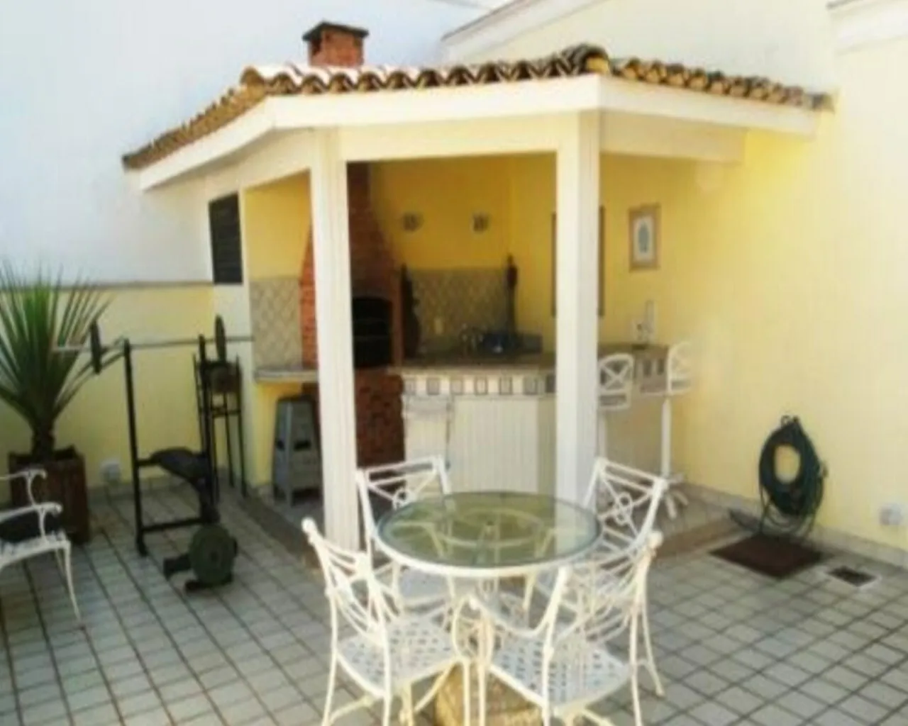 Apartamento mobiliado com 4 quartos e 5 banheiros — photo 17