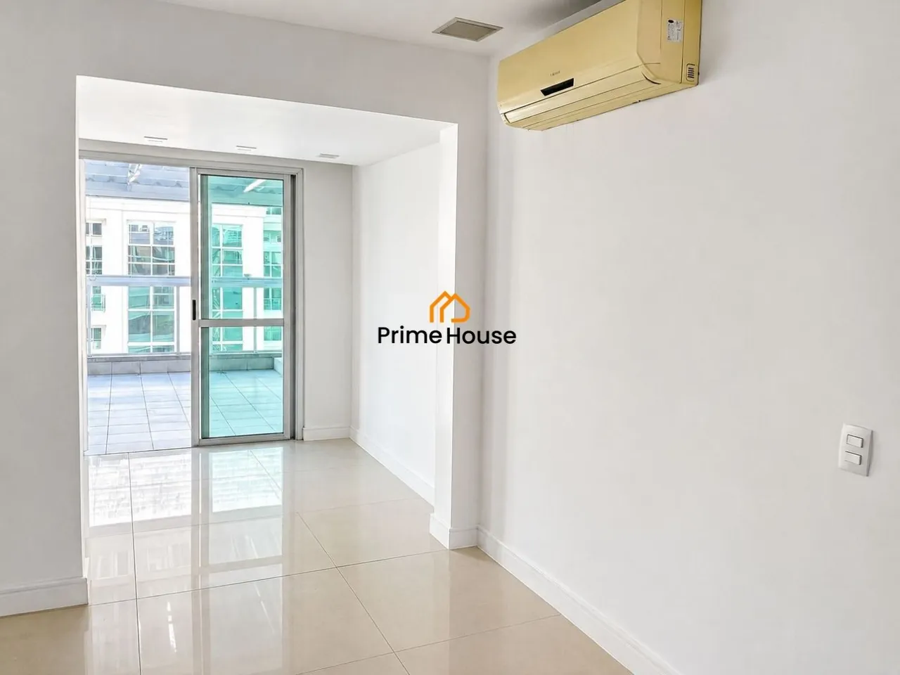 313 m² apartment with 5 bedrooms and 5 bathrooms — photo 8