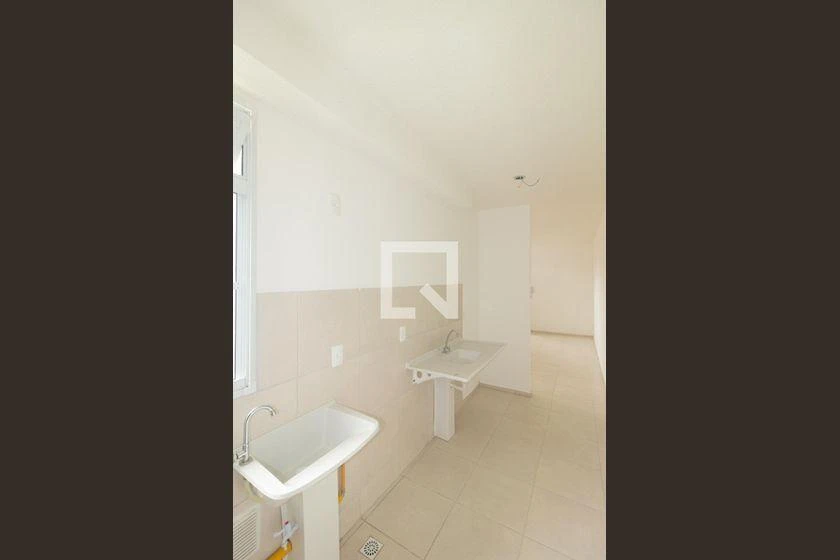 2-bedroom apartment in a building with a gym — photo 31
