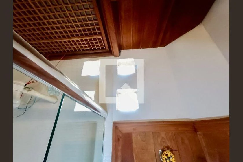 Unfurnished house with 2 bedrooms and private garden — photo 40