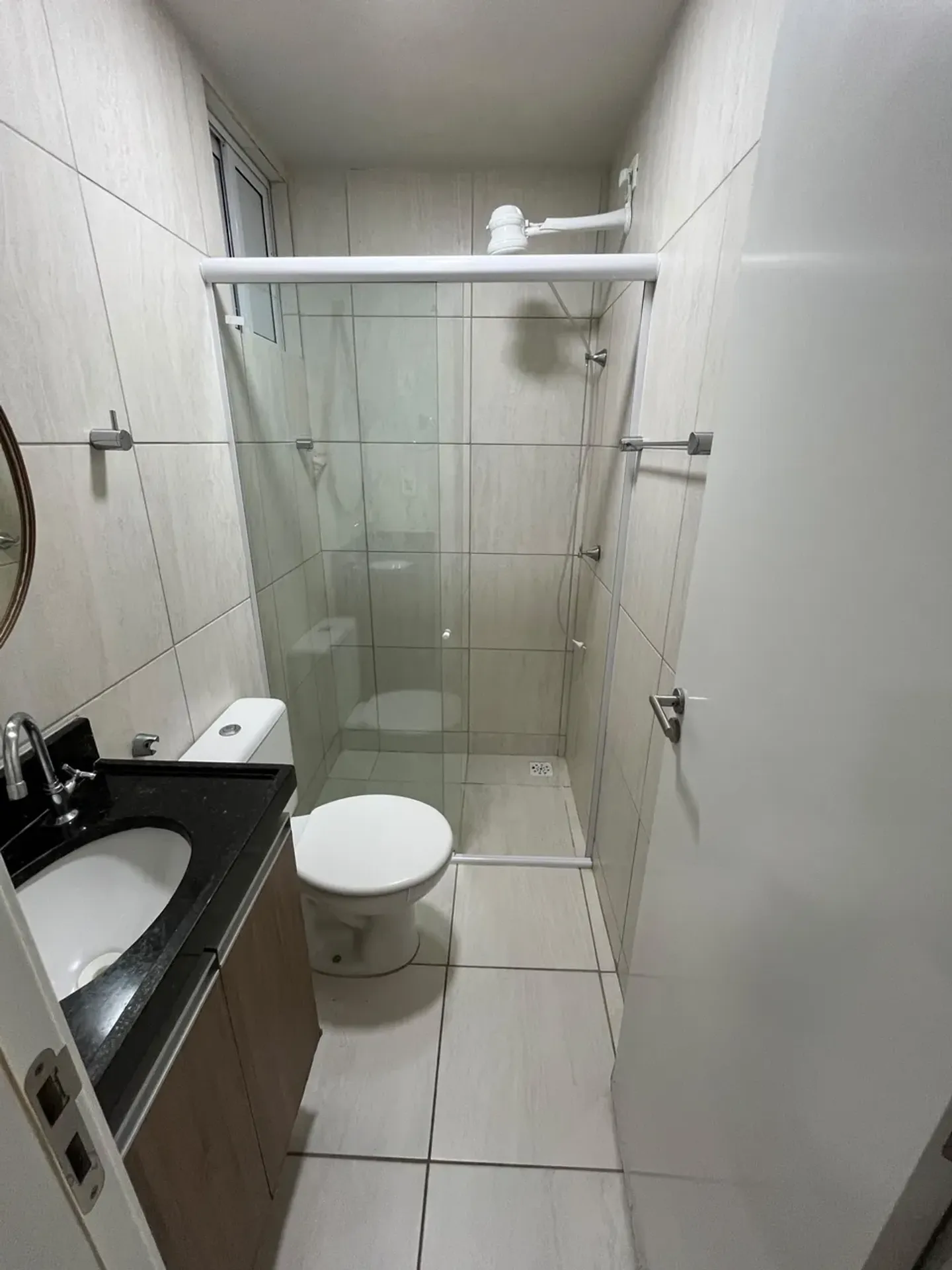 2-bedroom apartment in a building with a gym — photo 6