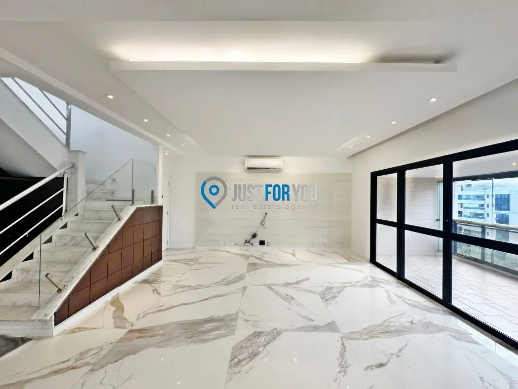 3-bedroom apartment with 5 bathrooms and 370 m² — photo 7