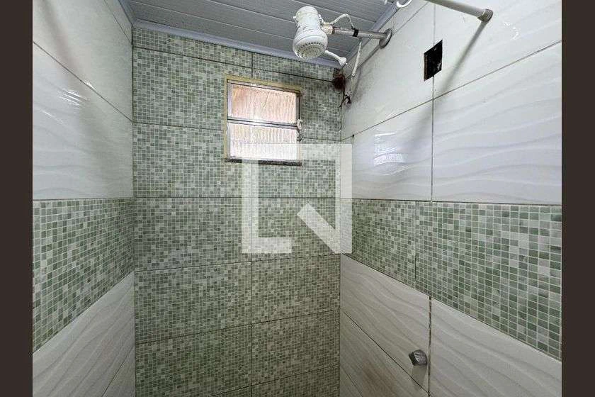 Casa para aluguel sem vaga, 1 quarto e 28 m² — photo 2