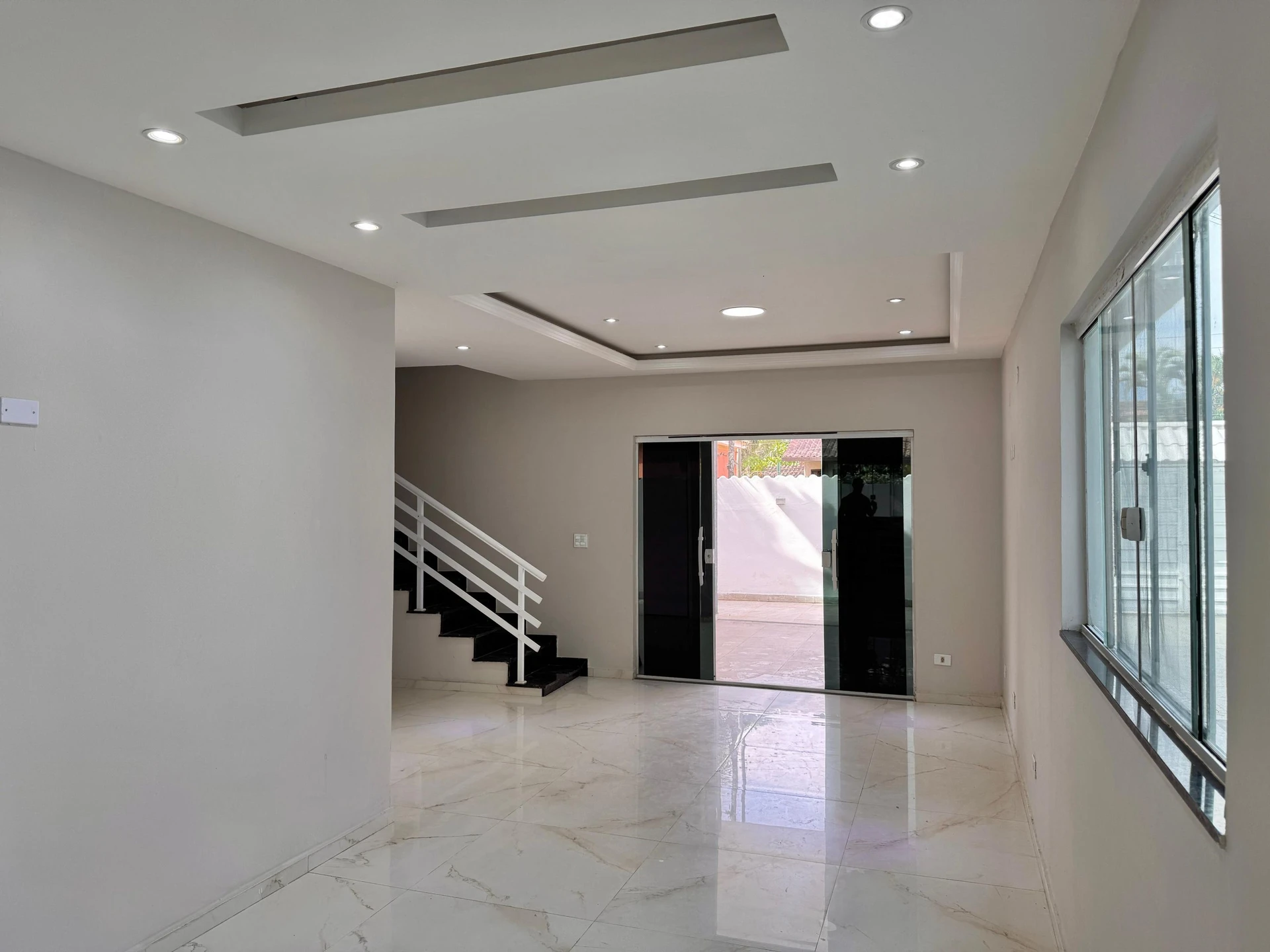 3-bedroom house with a walk-in closet in Rio de Janeiro — photo 16