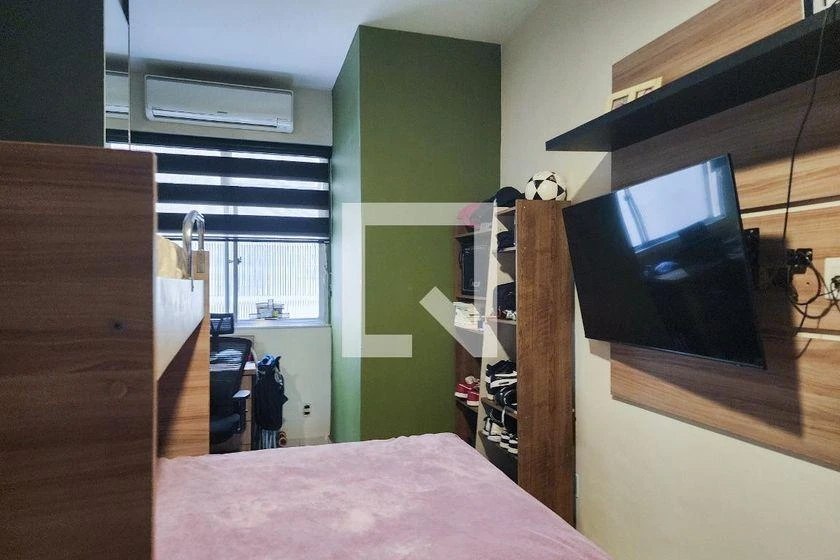 Furnished apartment, 90 m², with a bathtub — photo 36