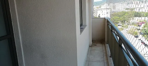 Furnished apartment, 82 m², with a glass-enclosed balcony — photo 13
