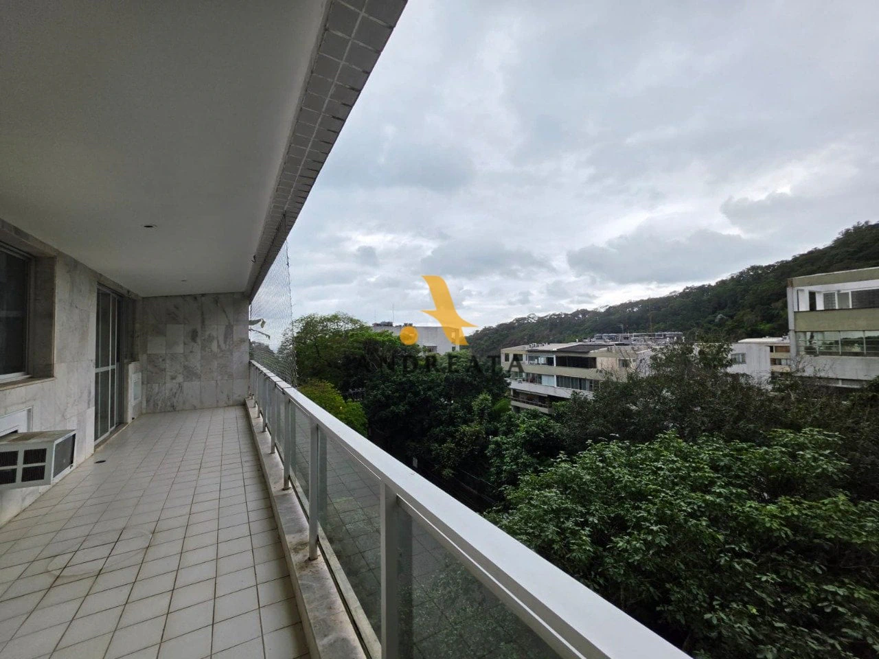 2-bedroom apartment with laundry area and 109 m² — photo 8