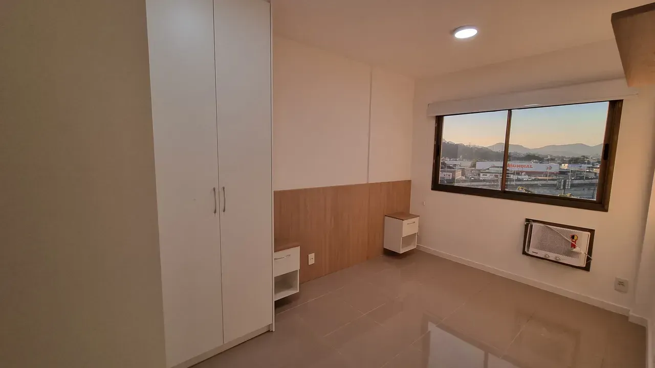 Apartamento com 2 quartos e cozinha fechada moderna — photo 10