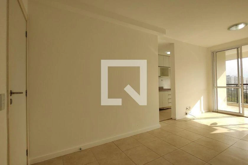 2-bedroom apartment in a building with a gym — photo 13