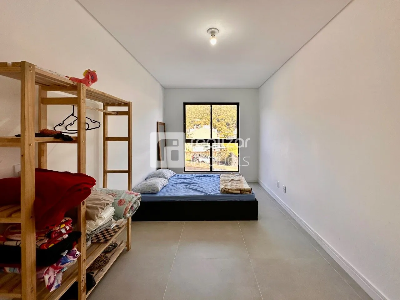 Furnished 2-bedroom apartment with integrated kitchen — photo 34