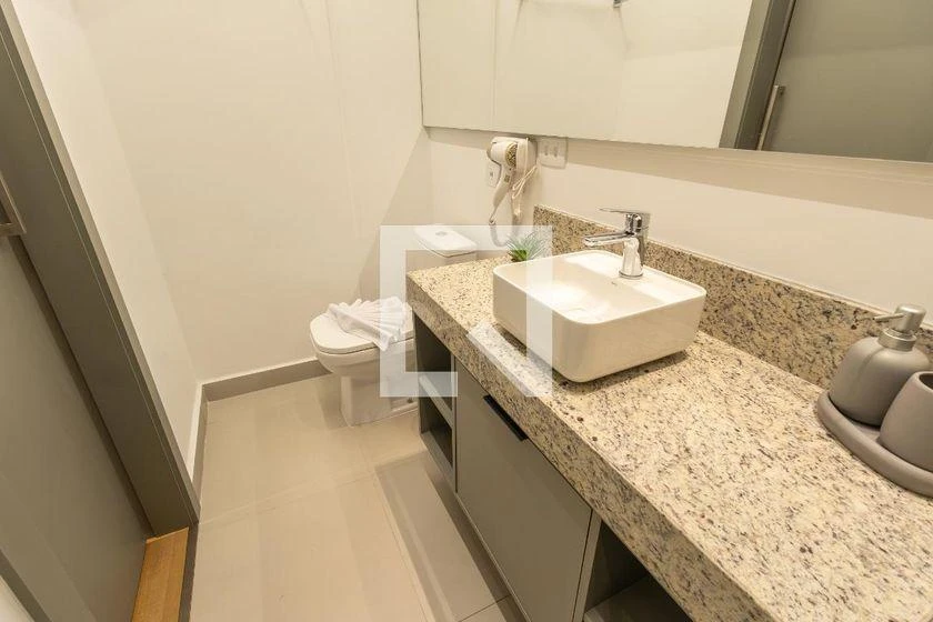Furnished studio, 24 m², with floor-to-ceiling windows — photo 40