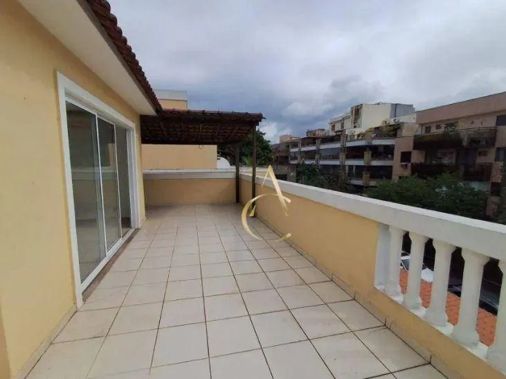 Casa com 3 quartos e varanda em bom estado — photo 33