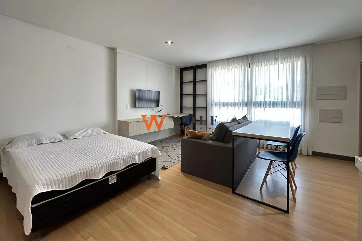Furnished studio with open-plan kitchen, 1 parking spot — photo 4