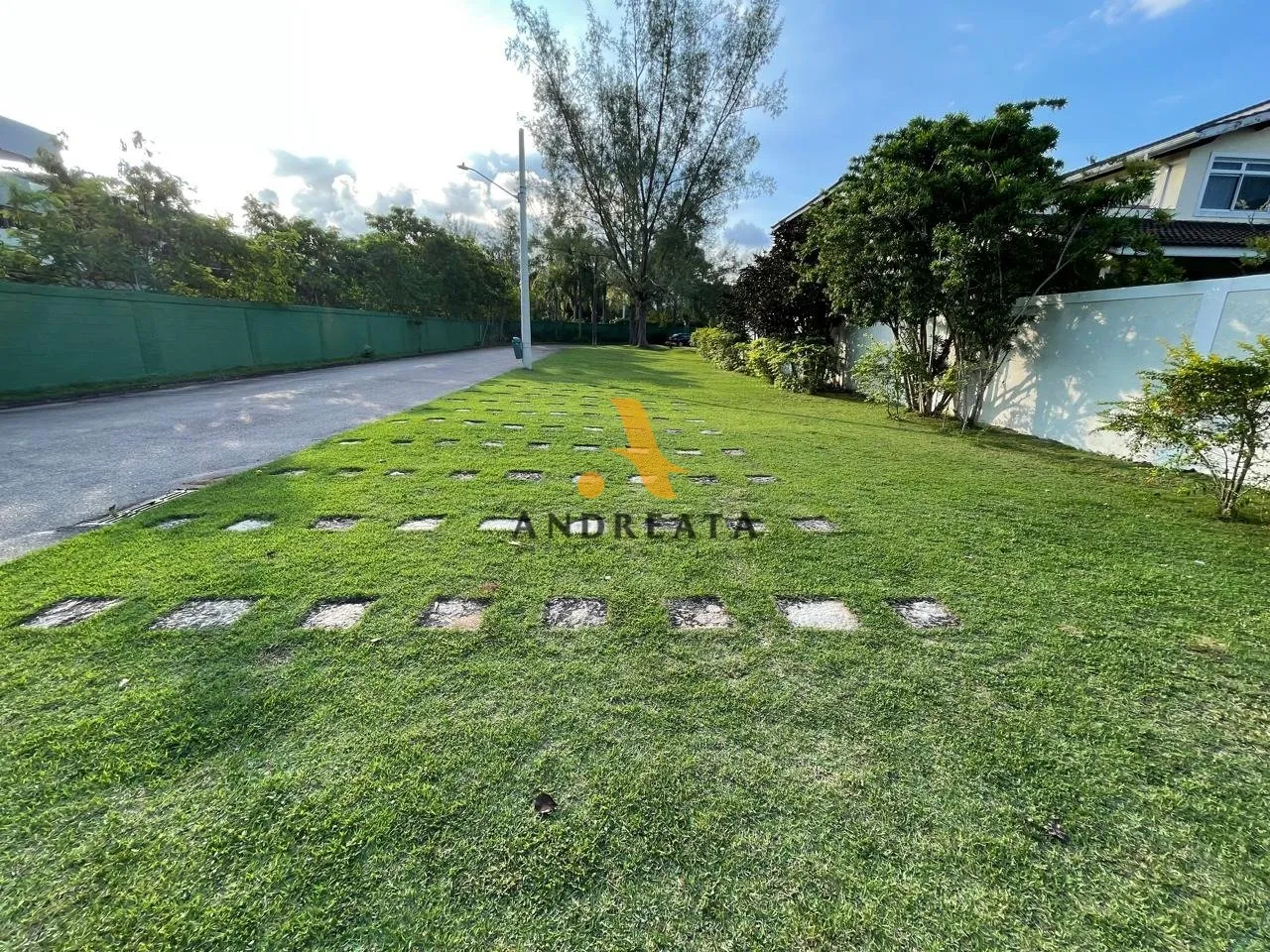 House with 5 bedrooms, shared pool and 754 m² — photo 19