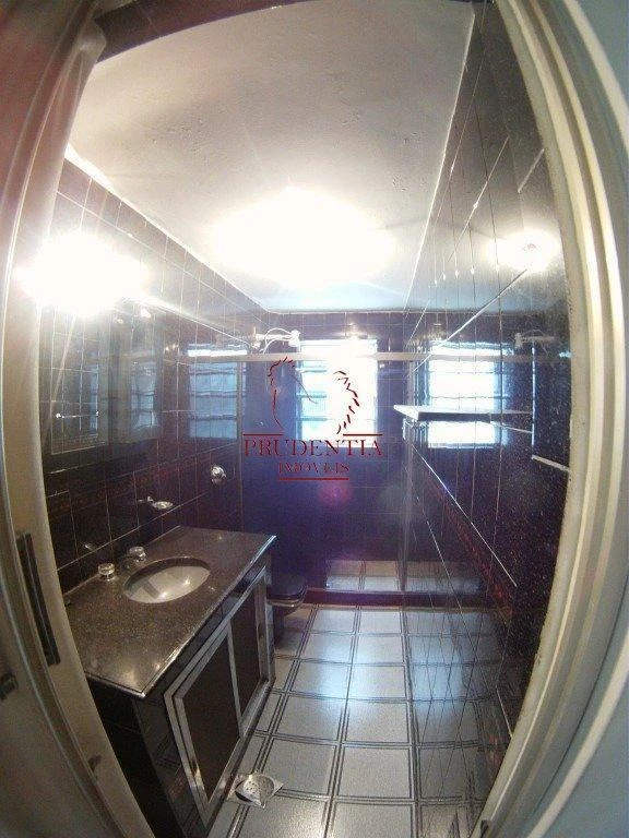 2-bedroom apartment with a separate kitchen and 45 m² — photo 6