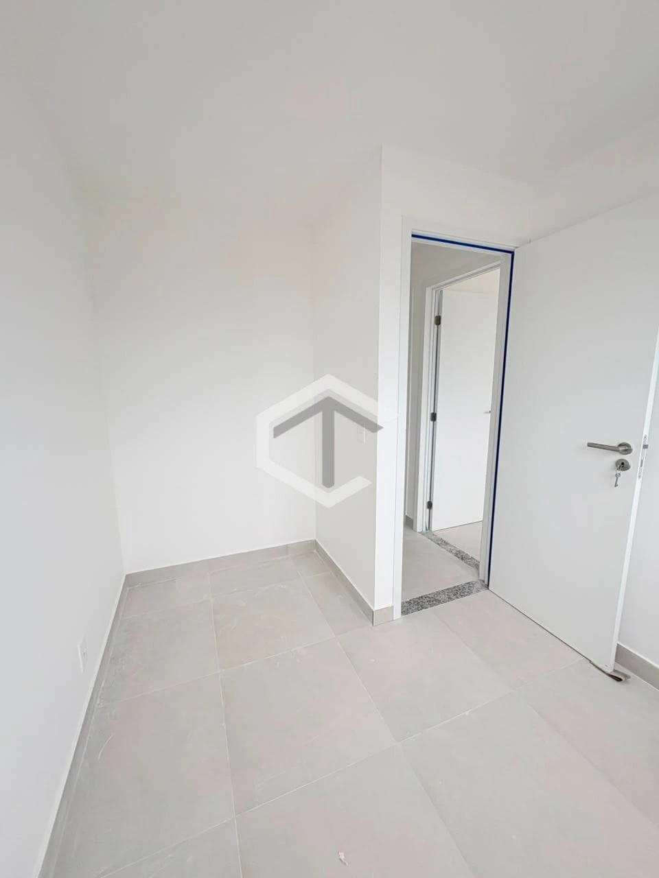 Квартира з 3 спальнями та власною ванною, 60 м² — photo 3
