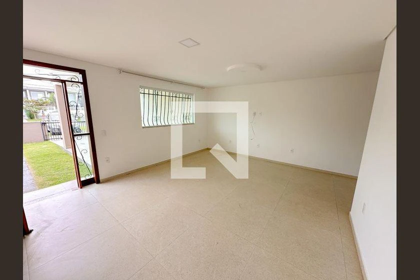 4-bedroom house, 3 with their own bathrooms, 194 m² — photo 29