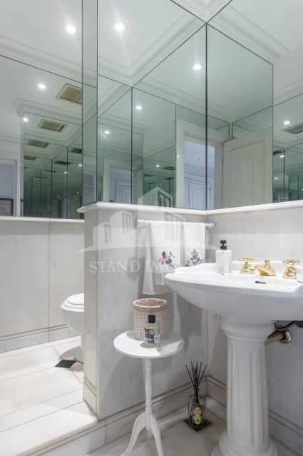 Furnished apartment, 300 m², with a water view — photo 18