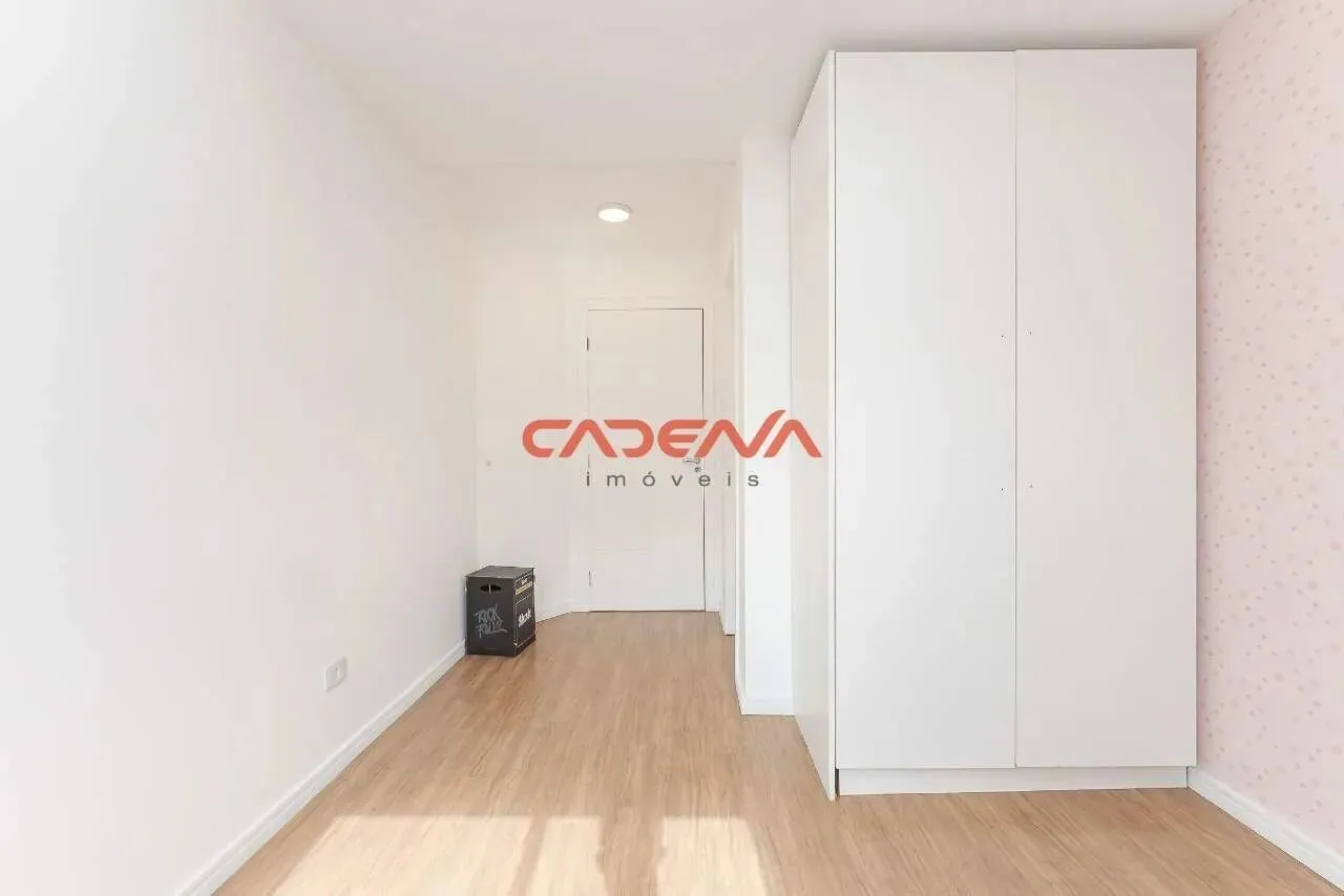 314 m² house with 4 bedrooms and 4 parking spaces — photo 19