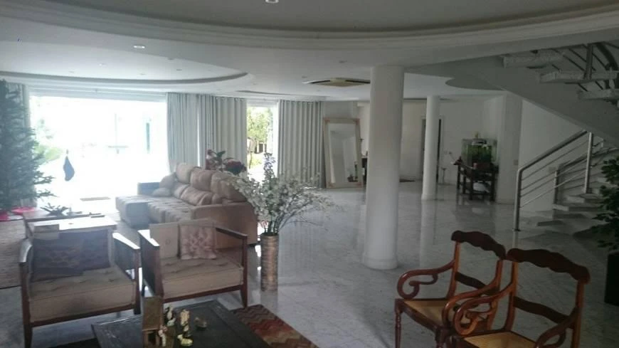 Меблированный дом 700 м²: 5 спален-сюит и 10 ванных — photo 20