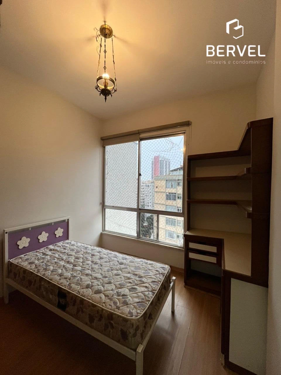 2-bedroom apartment with 1 bathroom, no parking — photo 4