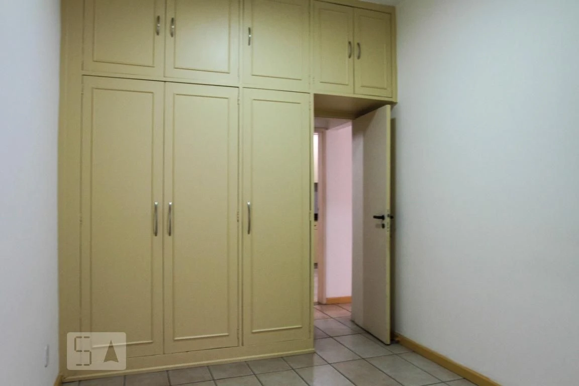 Unfurnished 2-bedroom apartment with 2 bathrooms — photo 28