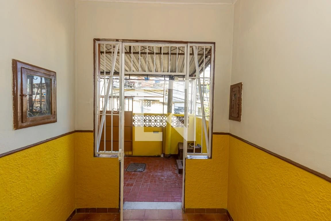 Unfurnished house with 2 bedrooms and private garden — photo 43