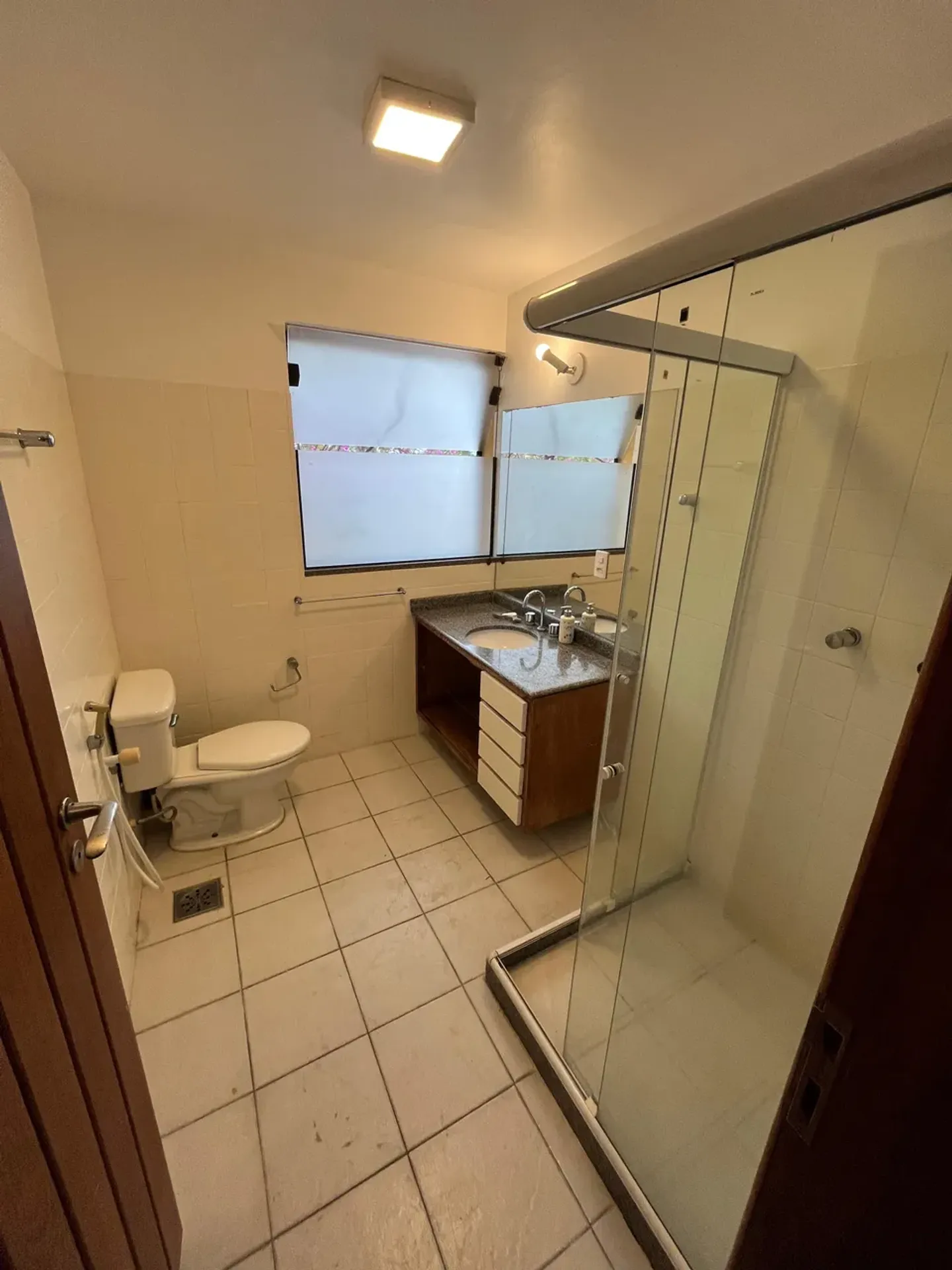 Duplex house with 4 en-suite bedrooms and balcony grill — photo 23
