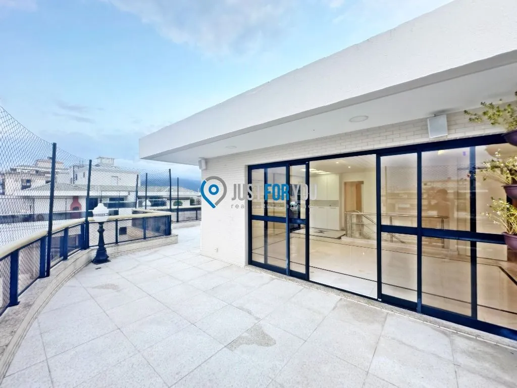 3-bedroom apartment with 5 bathrooms and 370 m² — photo 54
